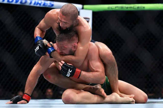 image_68a6a67abb6c9 Khabib Nurmagomedov speaks out with a chilling statement, demanding justice for Dricus Du Plessis.