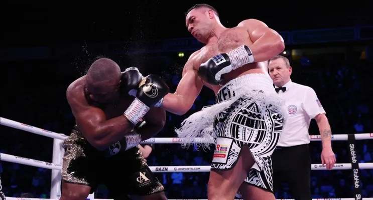 image_68a6d6749b663 Joseph Parker Trains Like He's Furious – But Fans Are Focused on One 'Teen Spirit' Detail!