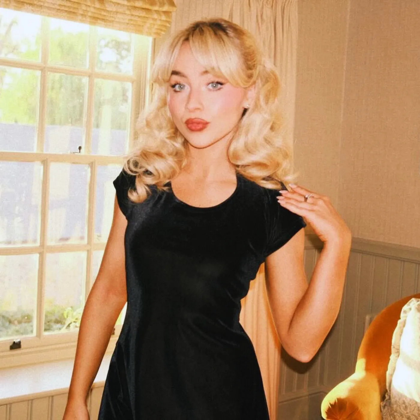 image_68a786e6260e0 Sabrina Carpenter Just Shocked London with Her Wild Album Listening Party