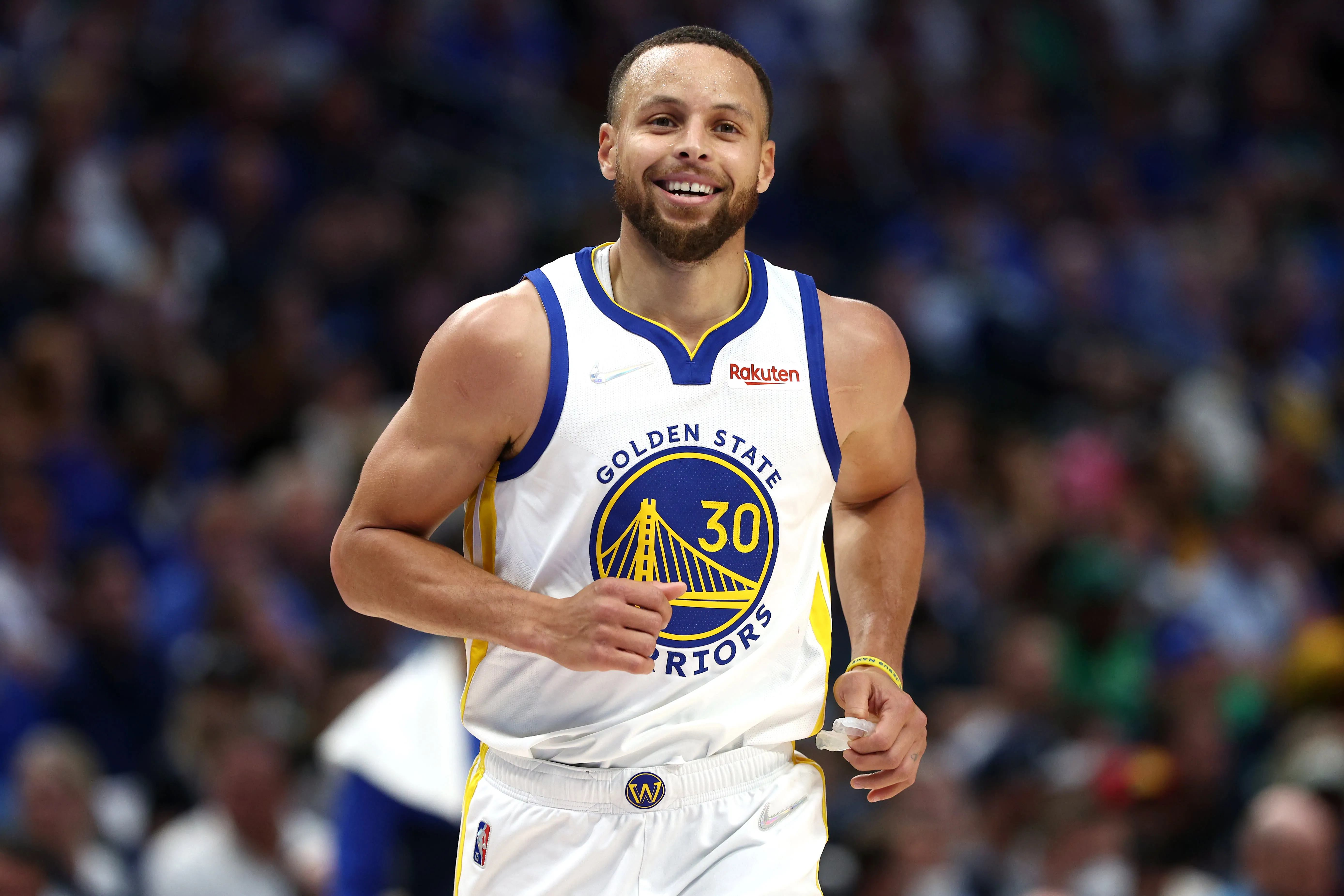 image_68a7db2671618 What ultimatum did Klay Thompson give Stephen Curry before he left the Golden State Warriors?