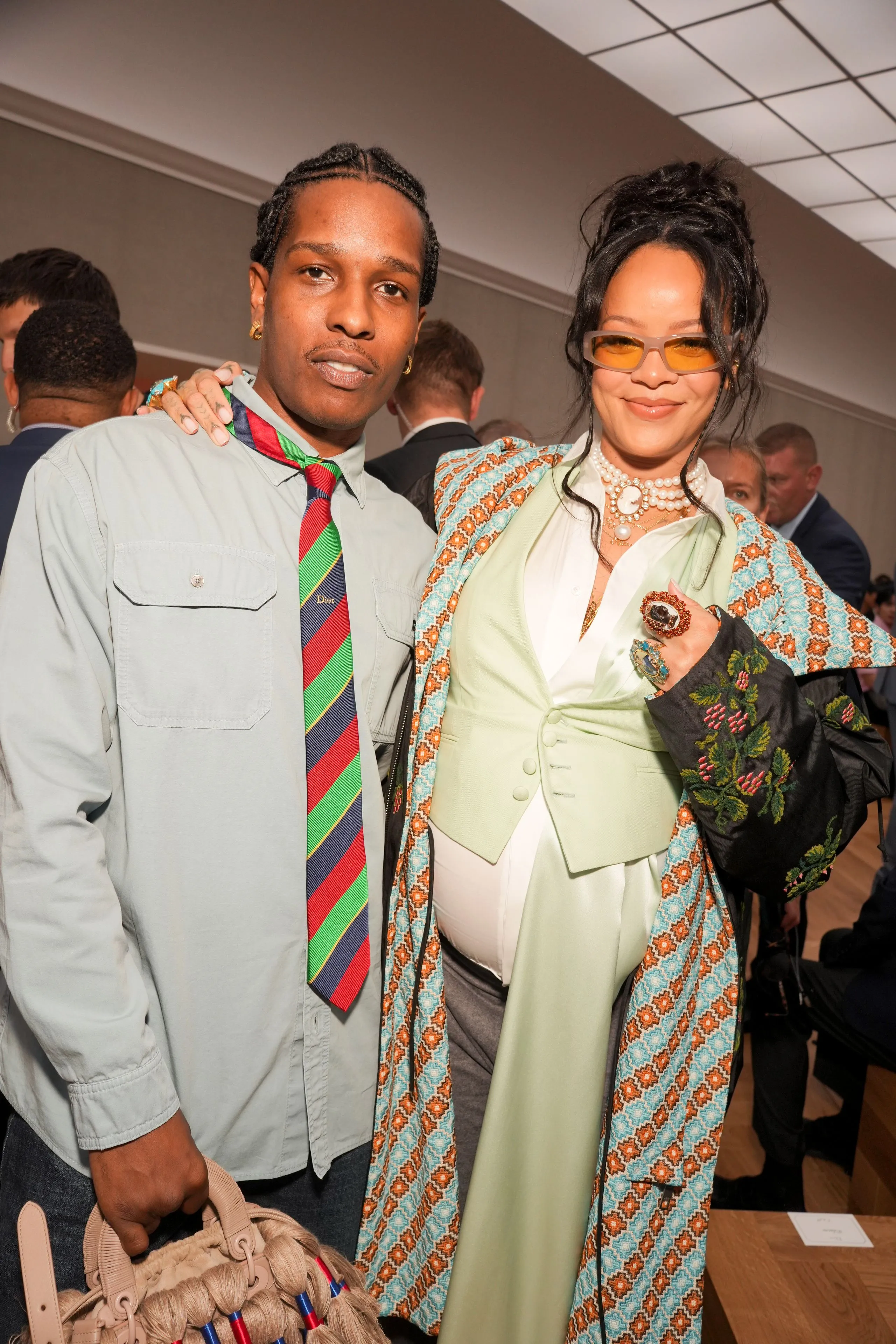 image_68a7dcd48fa56 Fans Shocked: A$AP Rocky Recreates Rihanna’s Iconic Maternity Look — But Did He Go Too Far?
