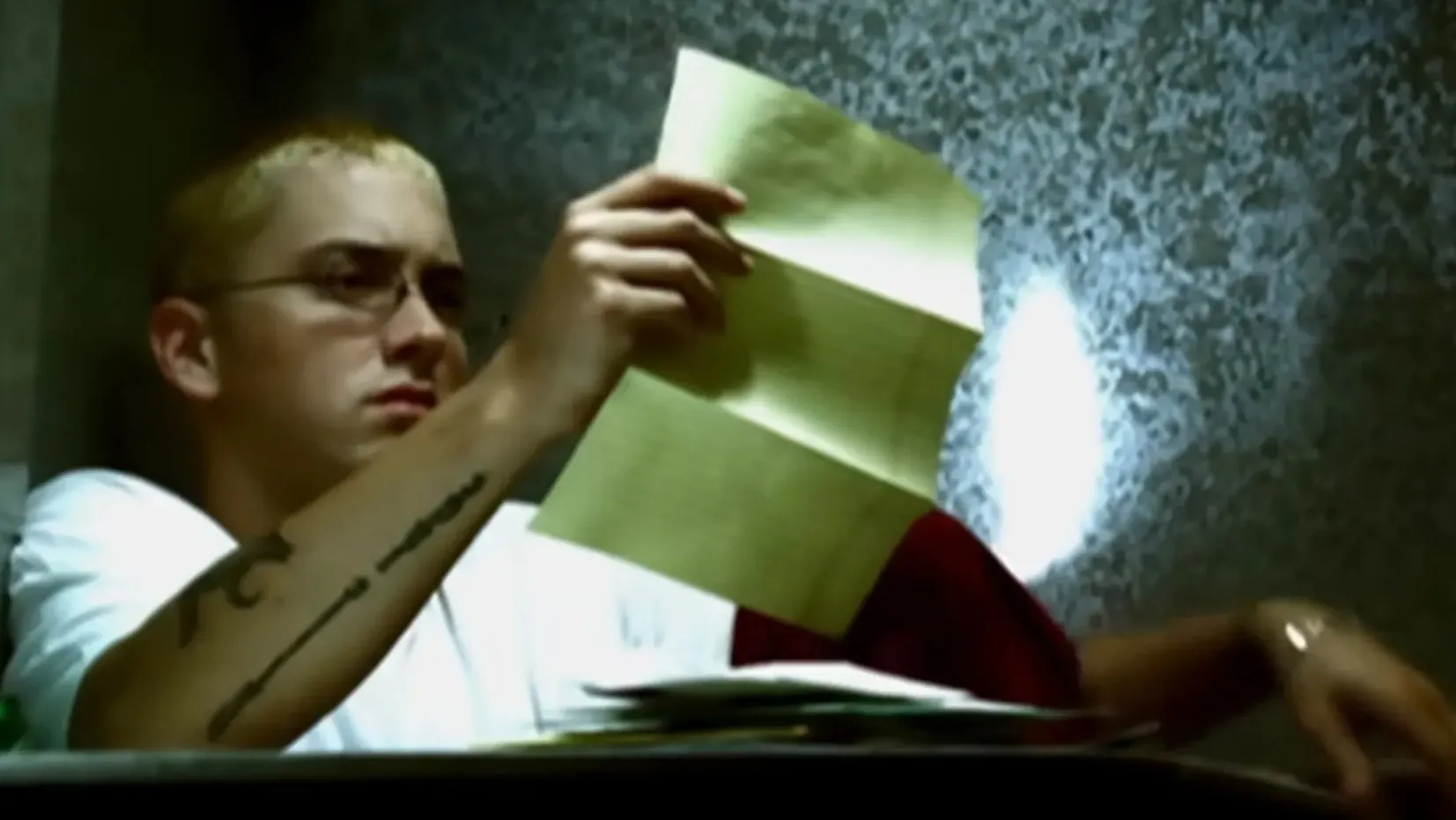 image_68a7e3ab9e6b1 Eminem Thought He Outsmarted Everyone — Until His Own Mom Took Him to Court for $10M