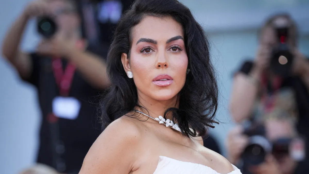 Georgina Rodríguez Shows Off New Diamond Sparkler, Fans Stunned