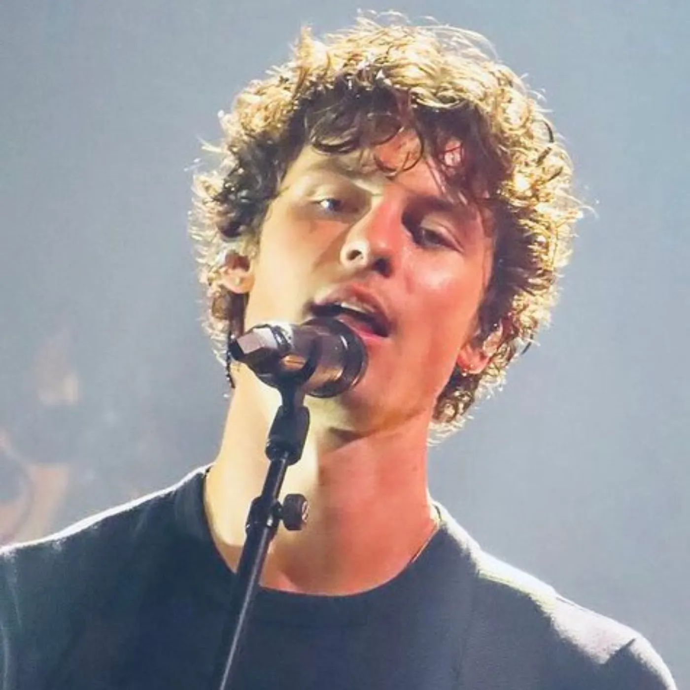 image_68a7f406c0864 Shawn Mendes’s Thank You to Fans Sparks Viral Frenzy – What He Did Next Shocked the Internet