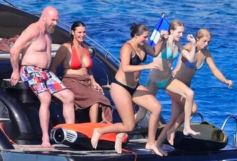 image_68a805ae41f07 Rare Family Moment: Triple H and Stephanie McMahon Stun Fans as They Step Out with Their Daughters