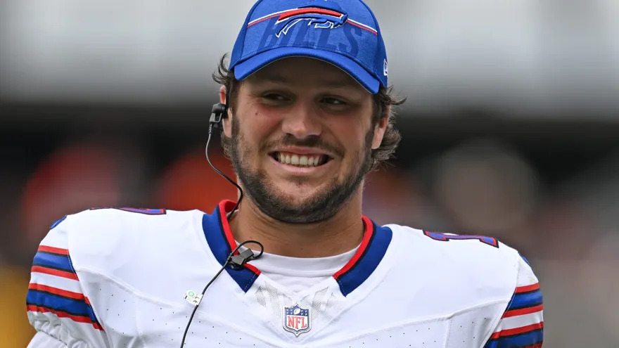 image_68a813454b5f1 Patrick Mahomes Just Handed the Chiefs a $16.9M Lifeline — While Josh Allen’s Deal Turns Into a Nightmare for the Bills