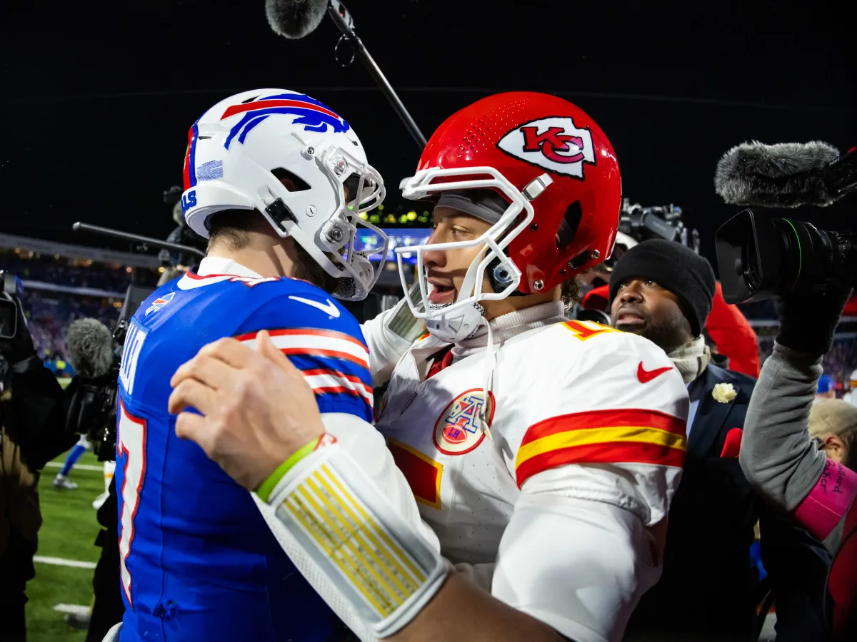Patrick Mahomes Just Handed the Chiefs a $16.9M Lifeline — While Josh Allen’s Deal Turns Into a Nightmare for the Bills
