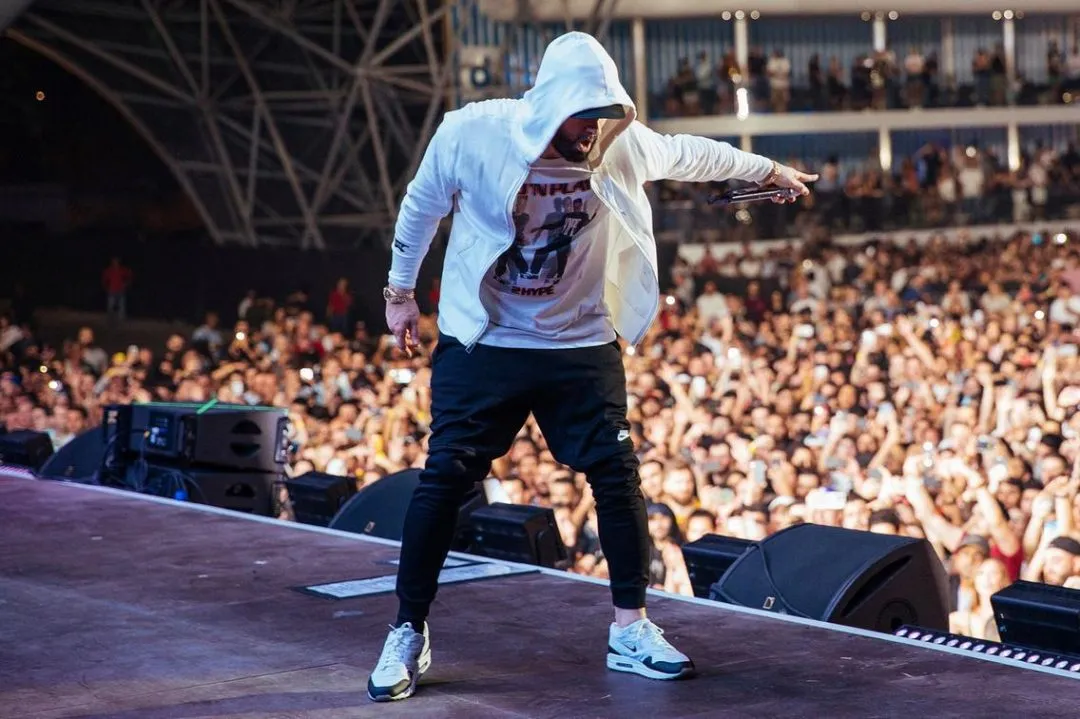 image_68a819c324075 Eminem and His Devoted Fans Shine in Paramount+’s “Stans” Documentary