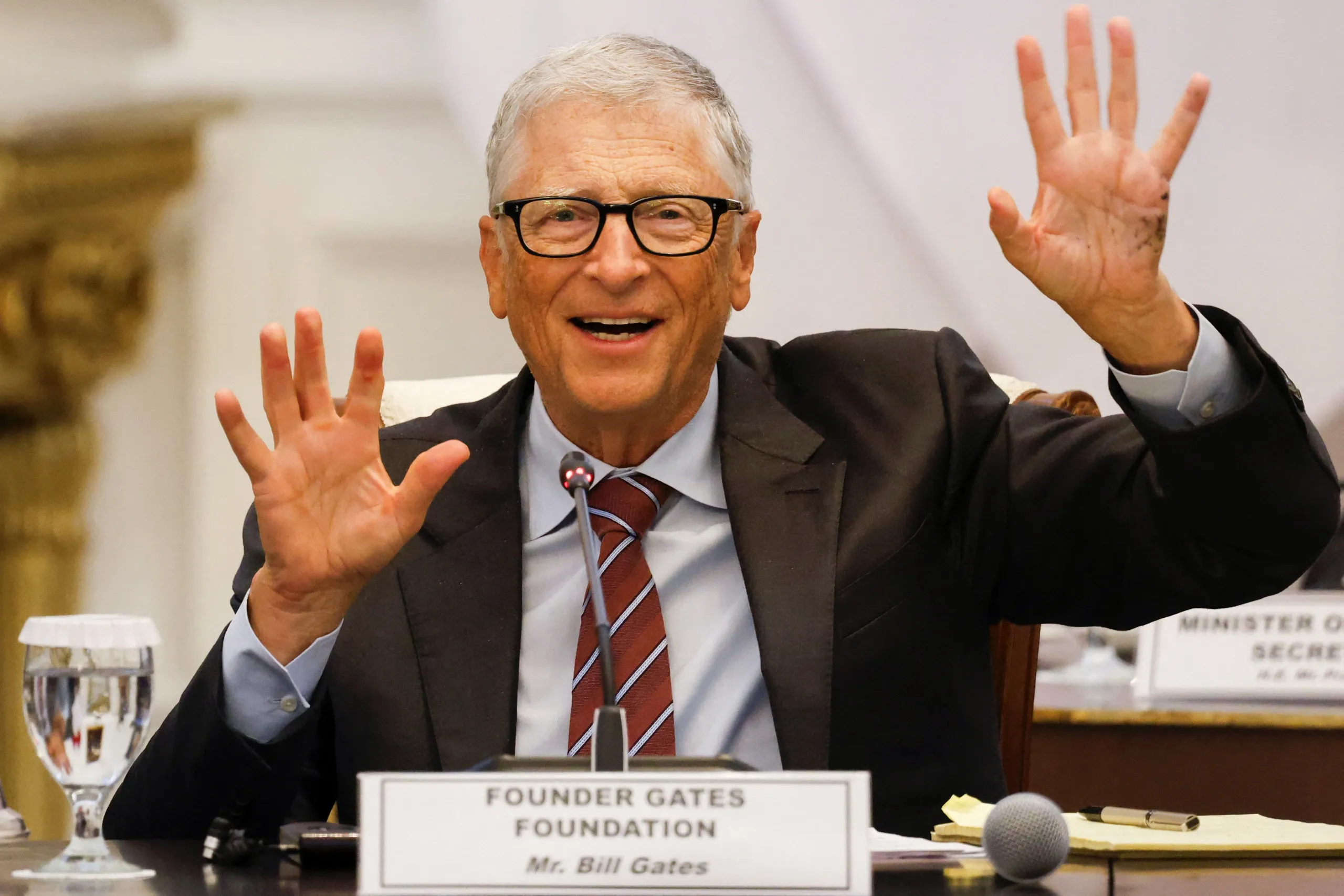 image_68a81c7134850 Controversy Erupts Over Bill Gates-Funded Fruit Coating: Danger or Misunderstanding?