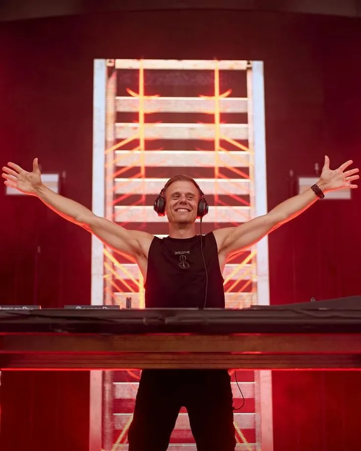 image_68a83049a6baf Martin Garrix Shocks Fans by Revealing Armada Music's Secret Strategy – Could This Be a Breakthrough for Young Artists in 2025?