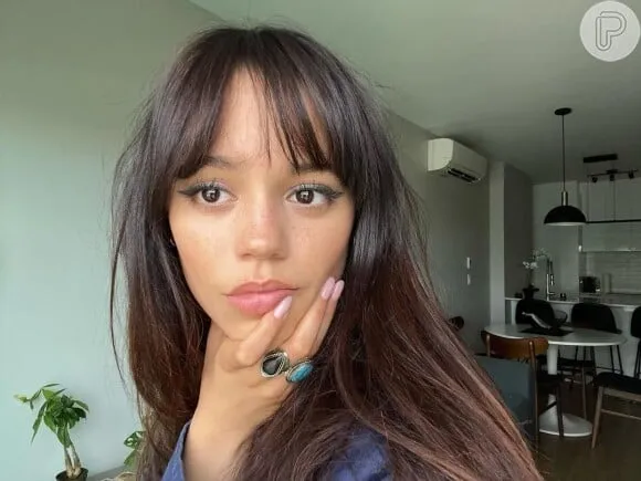 image_68a8362de2264 Jenna Ortega's Natural Transformation Makes Fans Look Back
