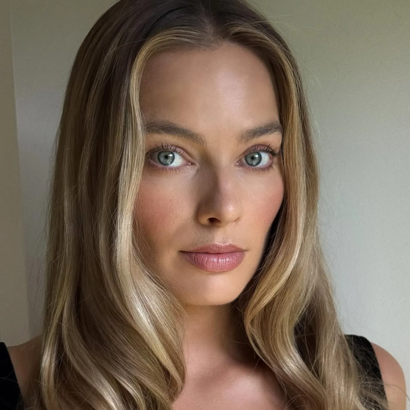 image_68a896e35d8cd “He Stole My Villain”: Margot Robbie Drops Bombshell Penguin Drama On Colin Farrell