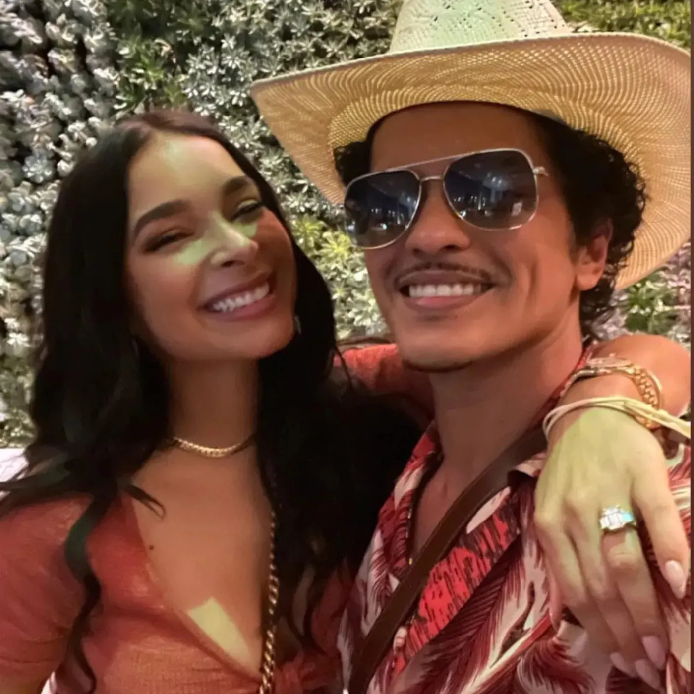 image_68a8ffd346610 Jessica Caban Sparks Buzz With Cryptic Support for Bruno Mars at VMAs 2025