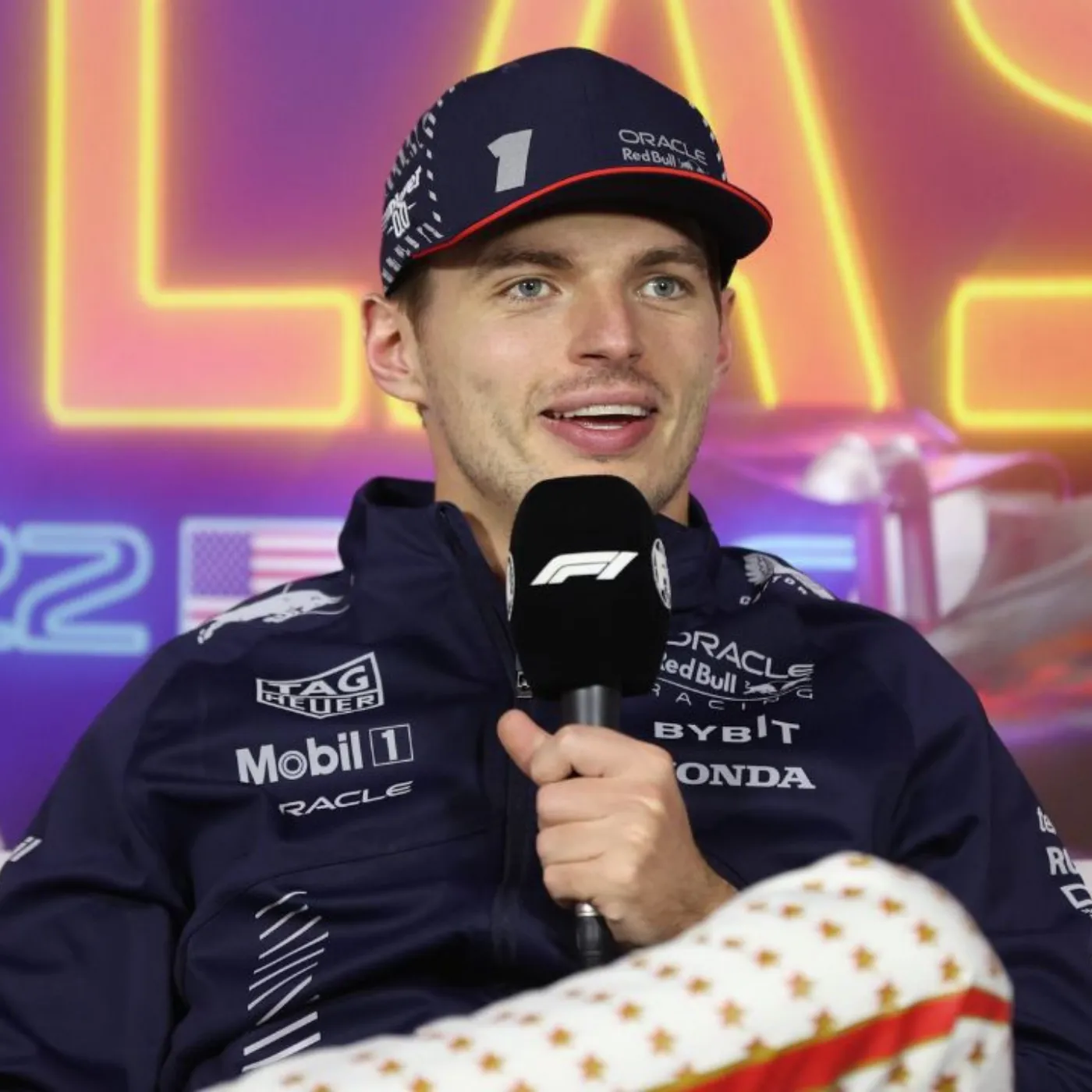 Max Verstappen’s Hidden Sacrifice Revealed – The Untold Price He Paid to Beat Lewis Hamilton