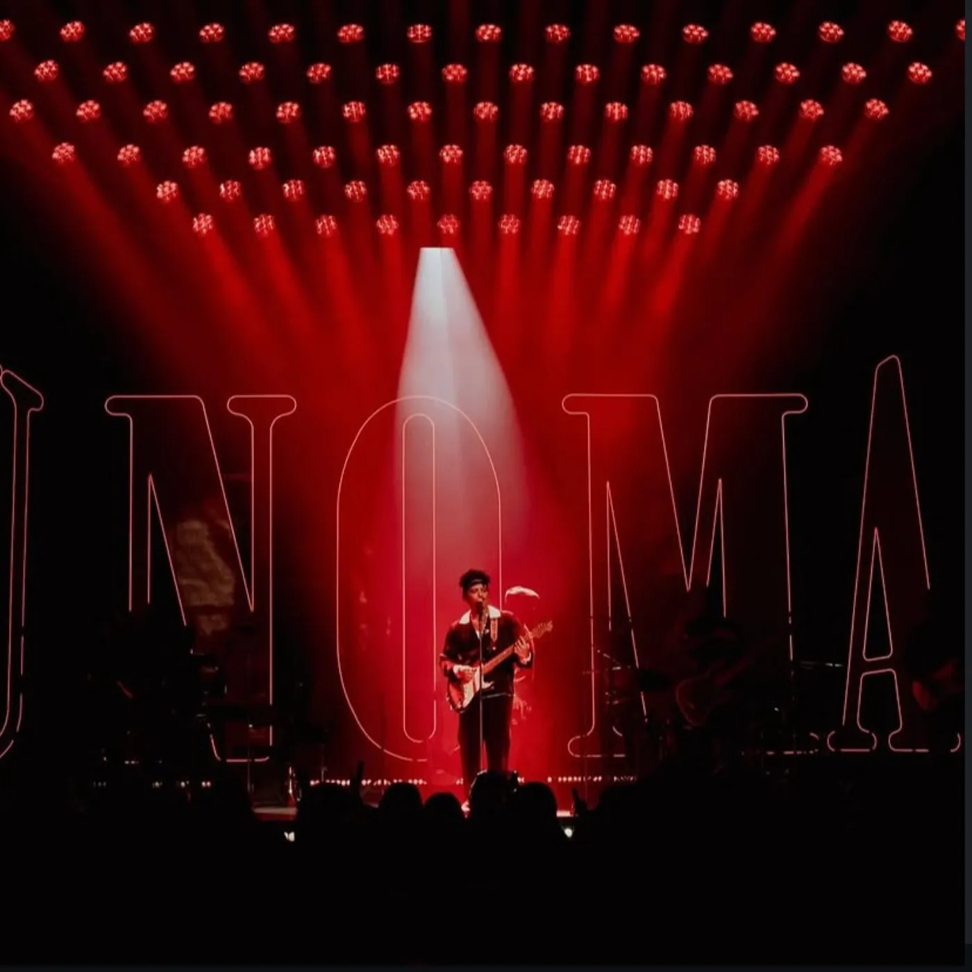 Vegas Erupts as Bruno Mars Unleashes Mind-Blowing Moves at Dolby Live