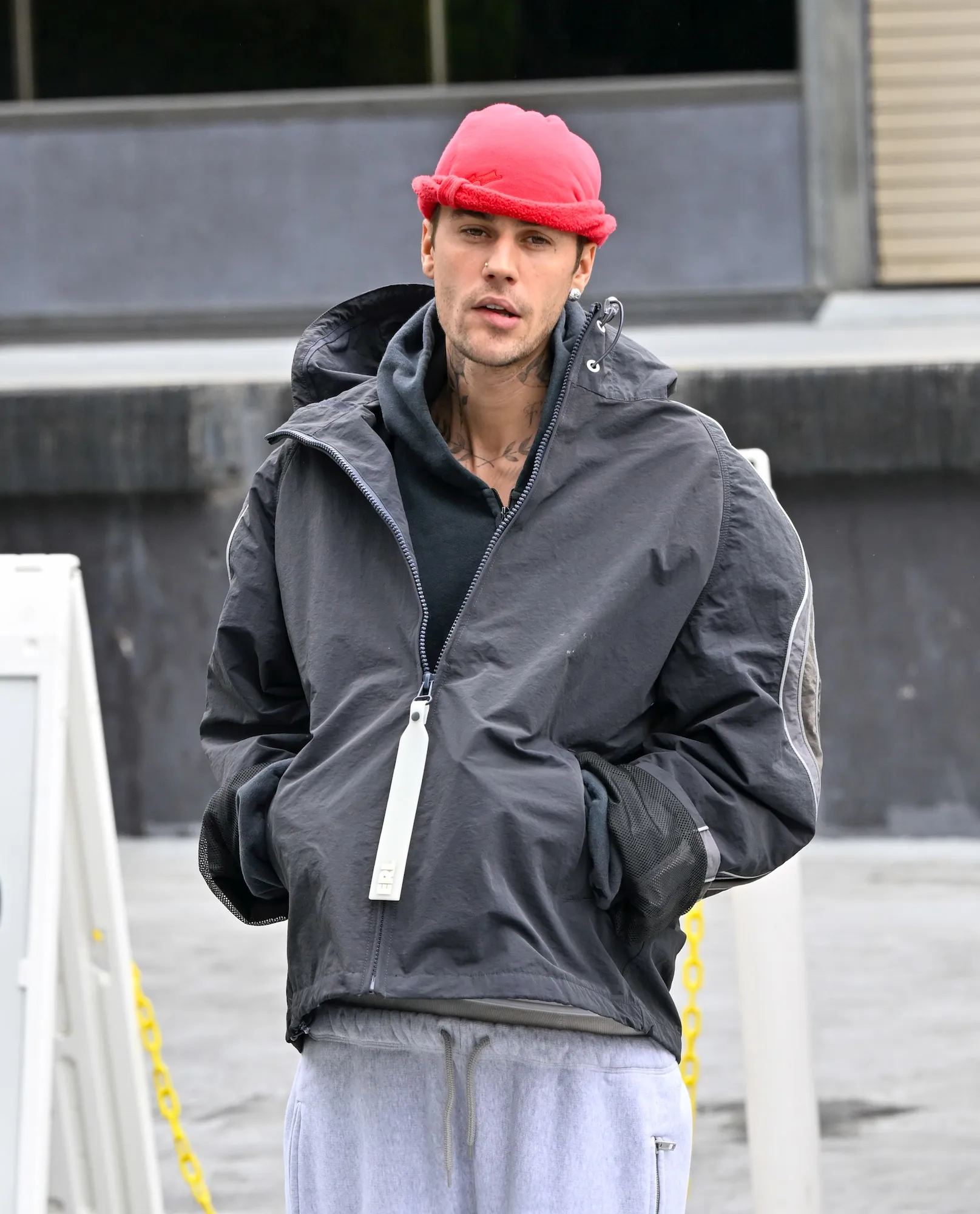 image_68abc688021fd Luxury or Rip-Off? Justin Bieber’s New Sandals Spark Debate Over Price Tag