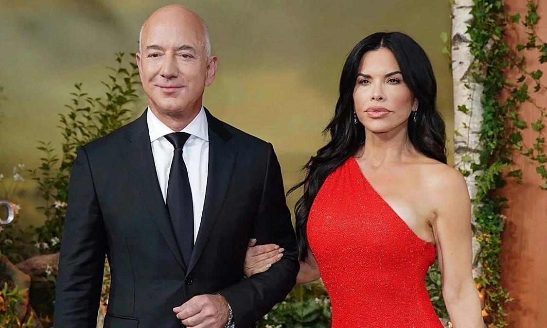 Billionaire Jeff Bezos Seen Comforting Wife During His Mother’s Funeral