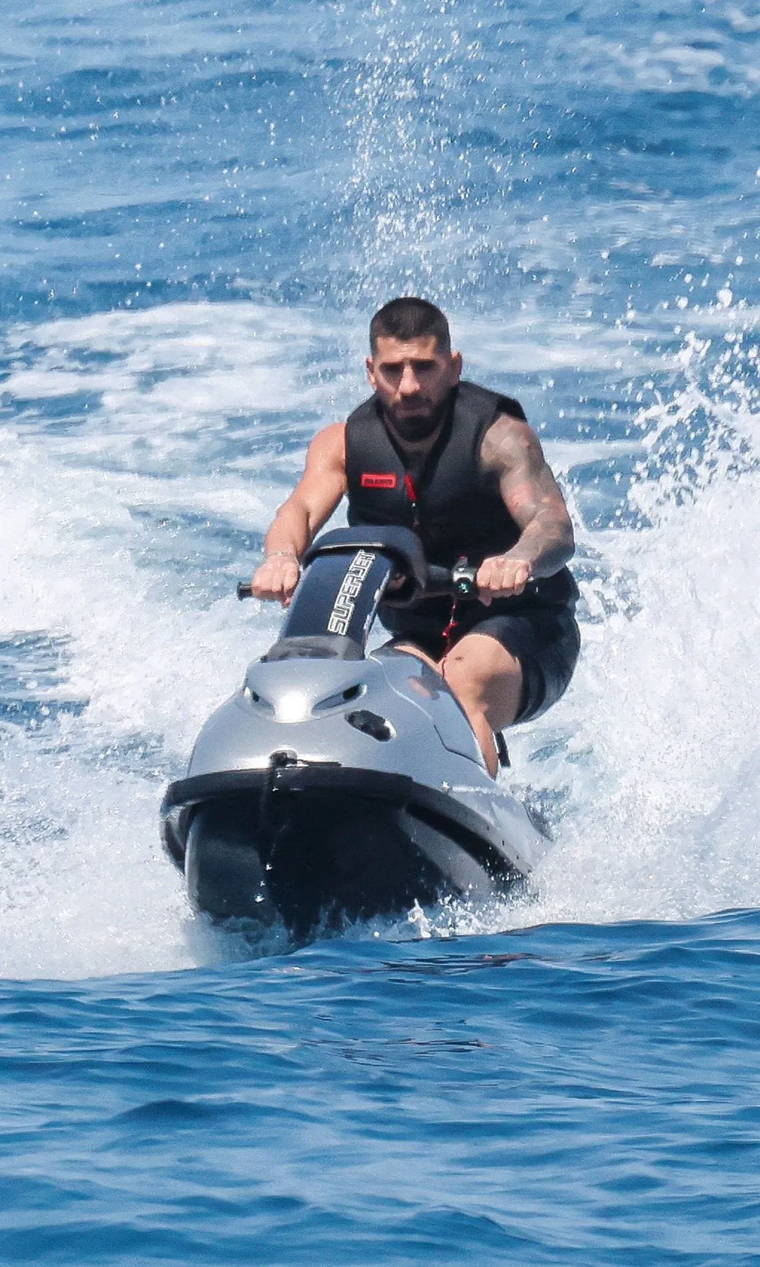 image_68abfc3011f93 From Cage to Coast: Ilia Topuria Melts Hearts with Daughter on Ibiza Getaway