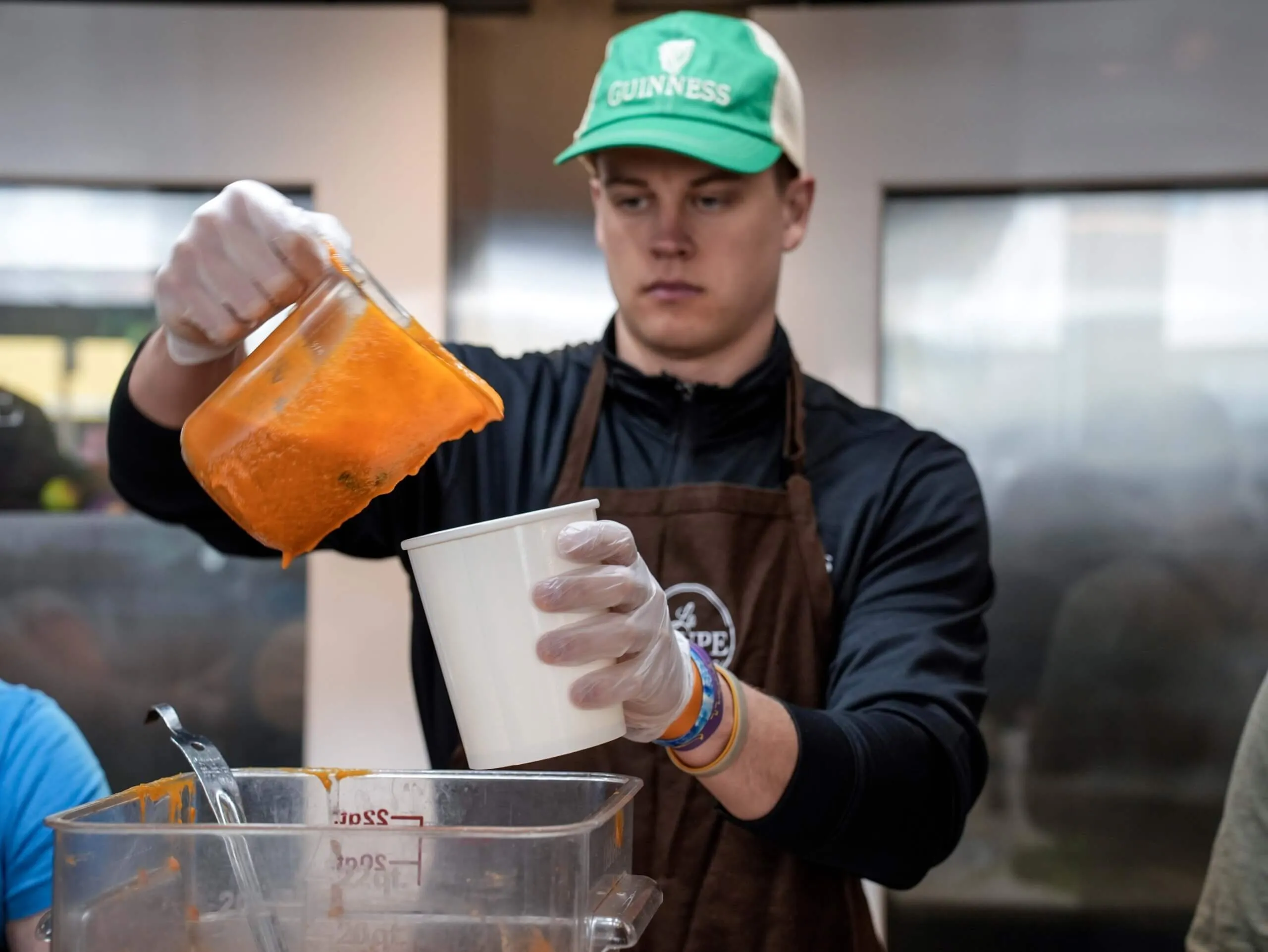image_68abffae12da1 Waitress Opens Joe Burrow’s Check — What She Read Left Her in Tears and Changed Her Life Forever