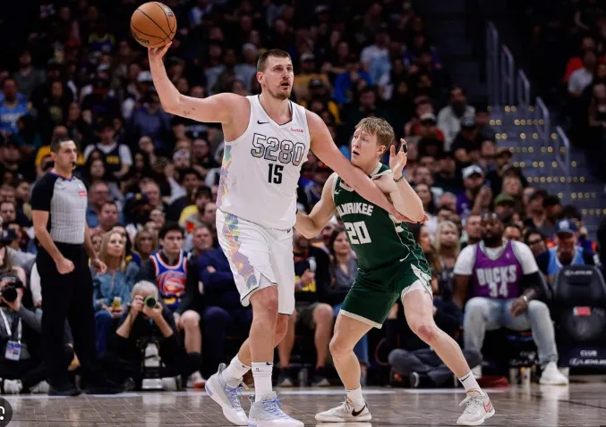 Nuggets’ Nikola Jokić Earns Fan Award After Highlight Moment Against Milwaukee