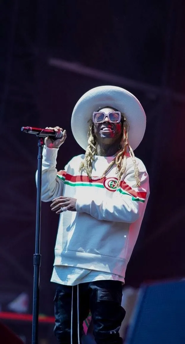 image_68ac0b1bc2fbc Shocking! Lil Wayne Performs His Iconic Hits and Never-Before-Heard Tracks – Fans’ Reactions Are Sending Social Media Into a Frenzy