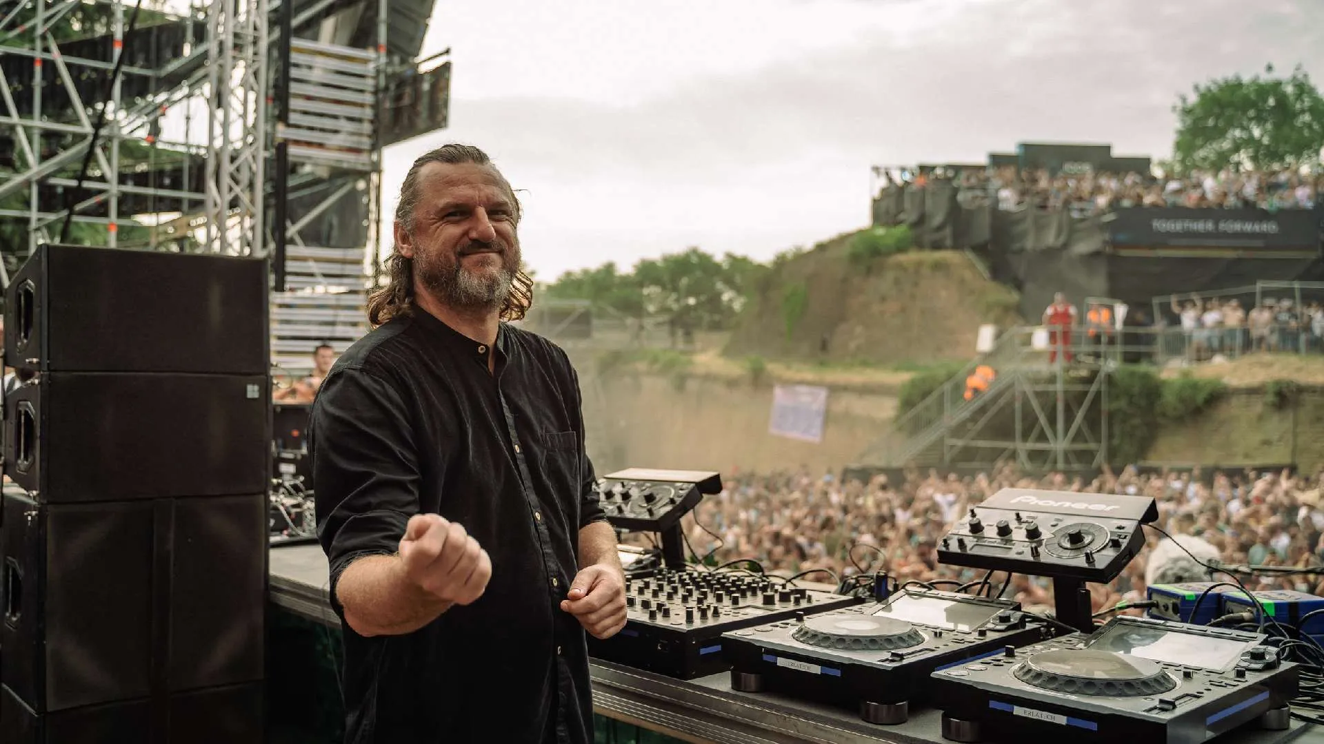 image_68ac218b530a0 Solomun releases two remixes of Jamie xx's 'Waited All Night': don't miss it