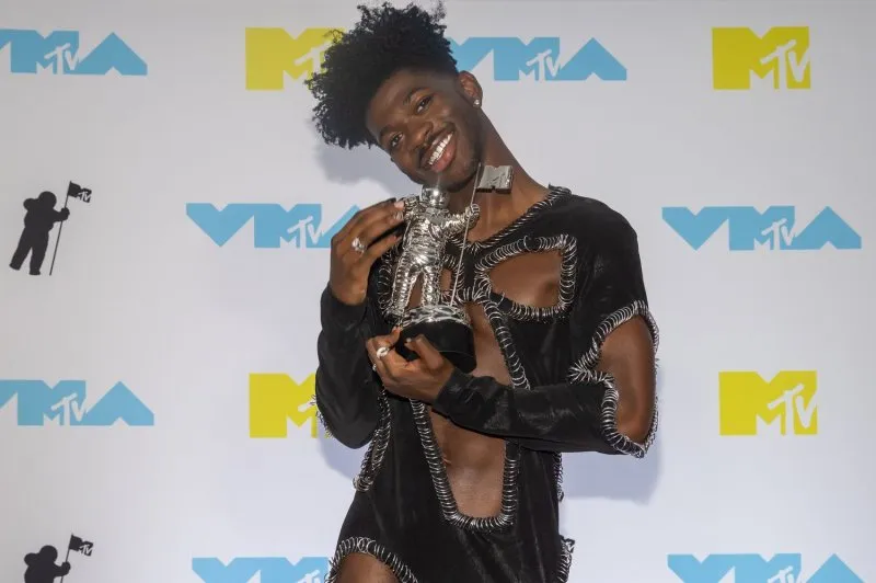 image_68ac27e2ac5a1 Lil Nas X’s Cowboy Boots Hit eBay for $10,000: How a Viral Street Incident Became Celebrity Memorabilia