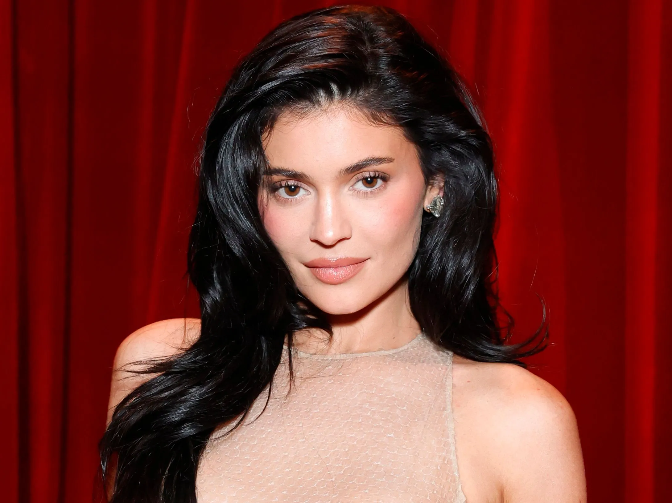 Rich Girl Vibes: Kylie Jenner Shows Off With Selfie Inside Her Exotic Car