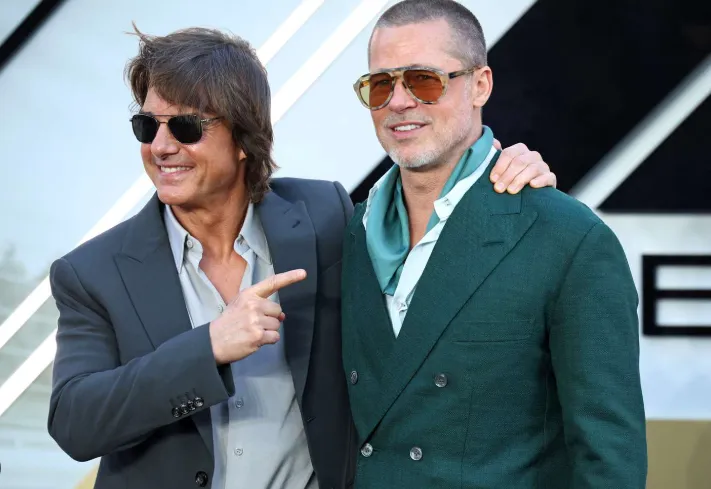 Tom Cruise shakes hands with Brad Pitt: F1 and Days of Thunder crossover film project causes a sensation