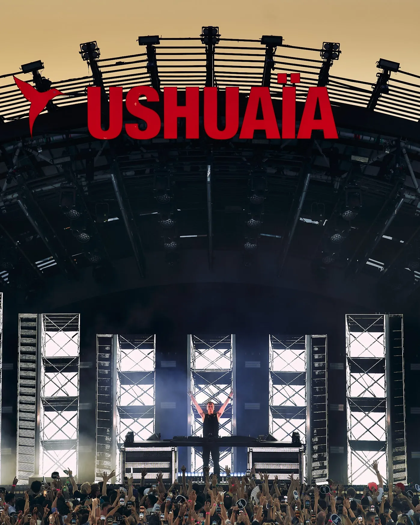 image_68ad371690993 Armin van Buuren Is About to Shock Ushuaïa Ibiza With His ‘FACE-2-FACE’ Show – Something You’ve Never Seen Before!