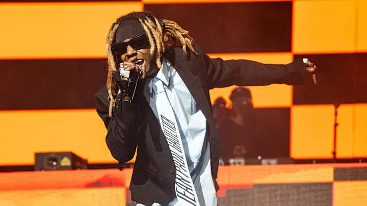 image_68ad5ed2e8fcd Lil Wayne Gives Cross and Chain to Disabled Fan Who Waited 17 Years to Meet Him