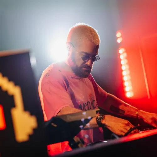 image_68ad60eb5c375 House Music With Heart: James Hype’s Bristol Performance to Fund Micro-Homes