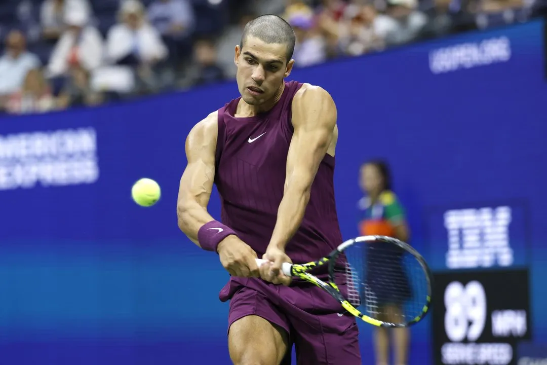 image_68ad7af69a657 Fans Stunned as Carlos Alcaraz Shocks US Open with Bold Shaved-Head Debut — And Wins His First Match in Style