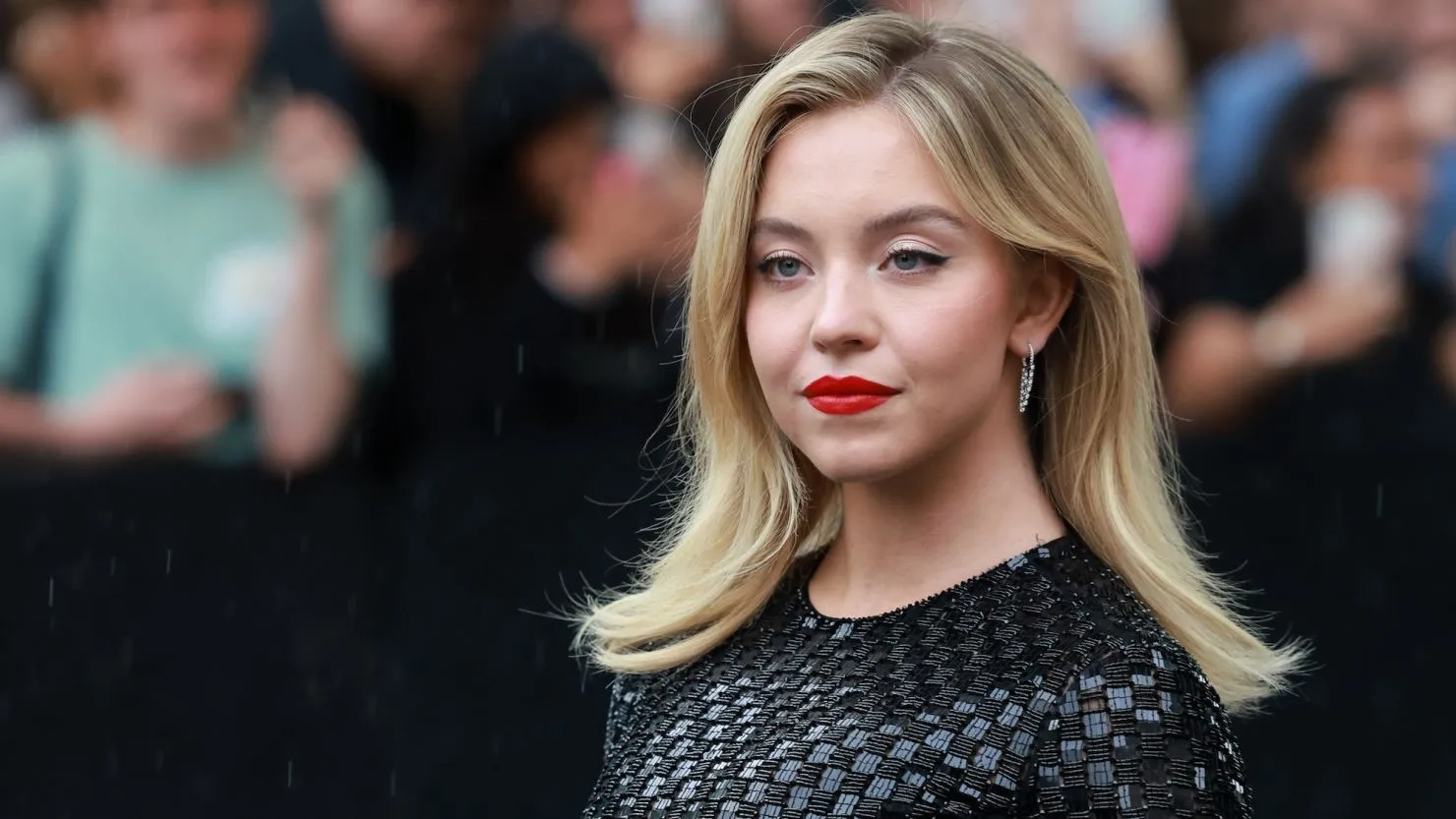 Former Gap and J.Crew CEOs Criticize American Eagle's Sydney Sweeney Ad: Should Own Up and Apologize