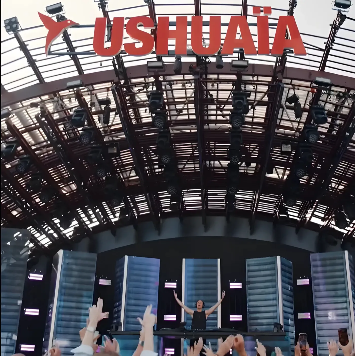 image_68ad7e0c5a926 The Ushuaïa Ibiza theme song was inspired by a small, secret secret of Armin's. It will break your heart when you hear it.