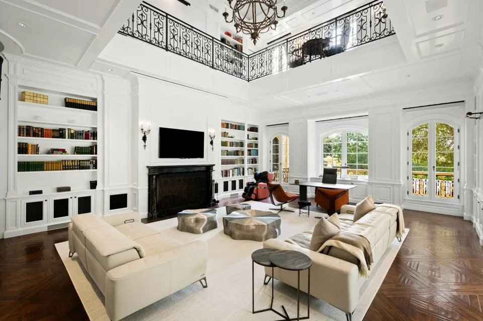 image_68ae6835df56d From Mansion to Playground: Paris Hilton’s $63M Home Becomes a Lavish Entertainment Wonderland