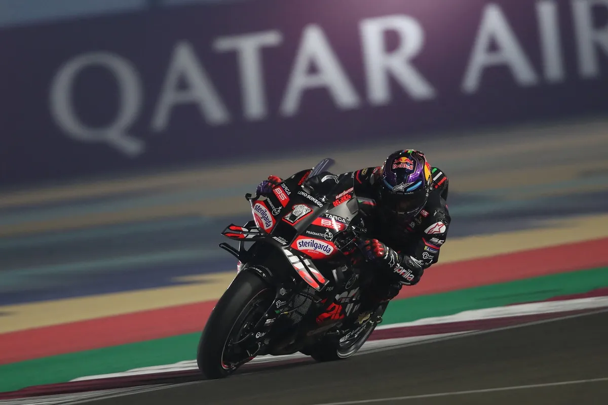 image_68ae73e2179d0 Marco Bezzecchi Reveals the ‘Amazing’ Thing He Witnessed Jorge Martin Do at Aprilia