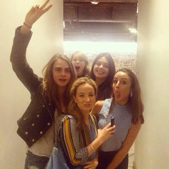 image_68ae7bbc11bd2 Harry Styles Finally Finds Love With Zoe Kravitz – But His Secret Connection to Taylor Swift, Kendall Jenner, AND Cara Delevingne Shocks All of Hollywood!