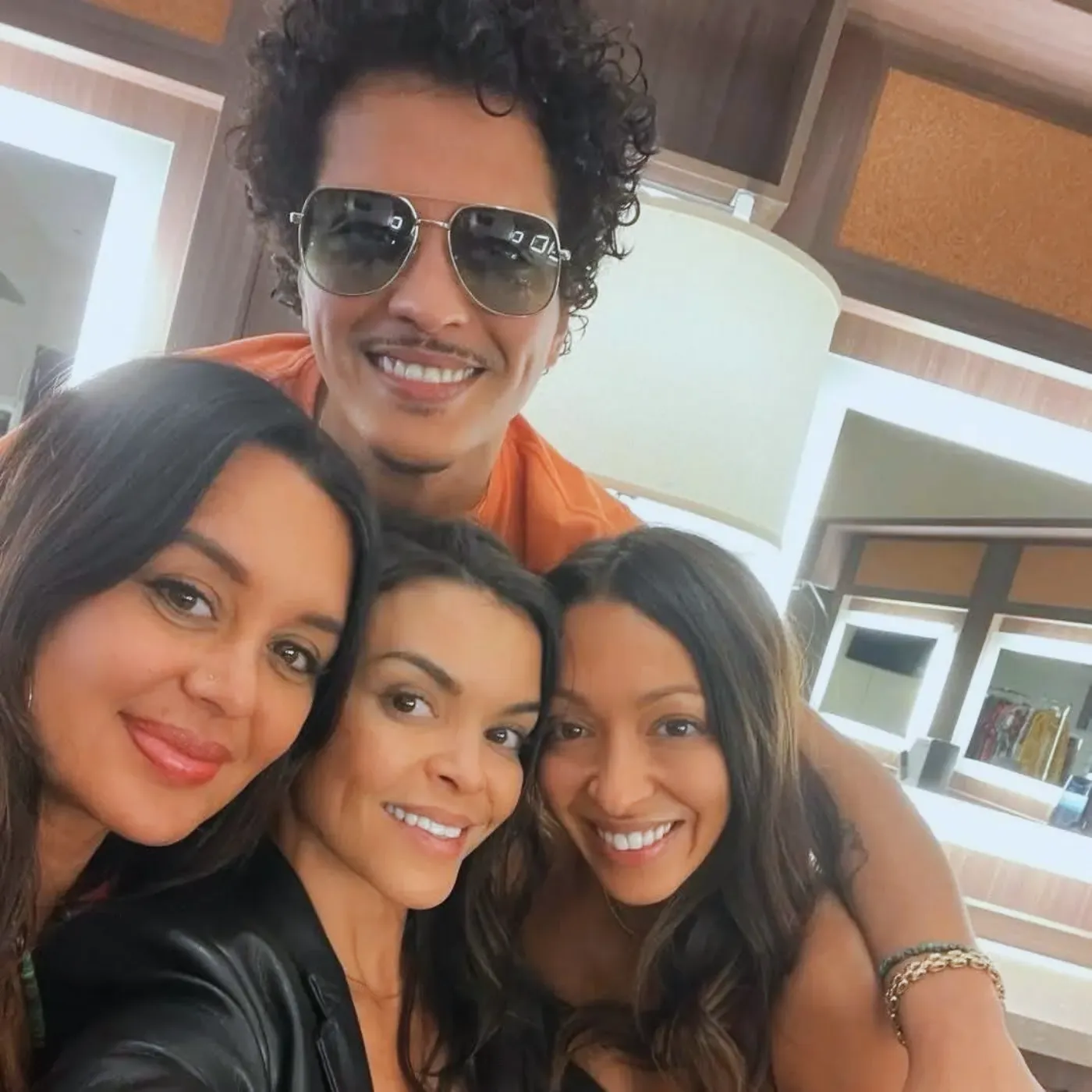 image_68af0103b416e Bruno Mars Just Revealed Who Deserves Credit for His Success — And It’s Not Him