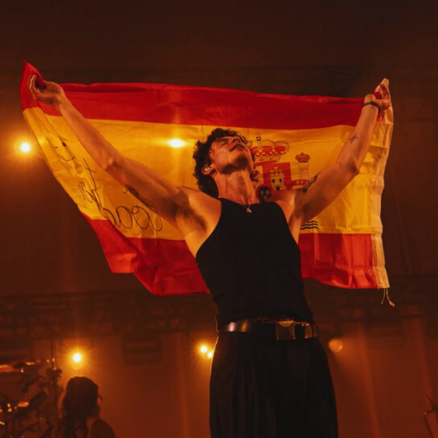 image_68af2faea22ad Shawn Mendes Faces Backlash As Fans Slam Injured Sister Aaliyah’s Madrid Appearance — PR Stunt