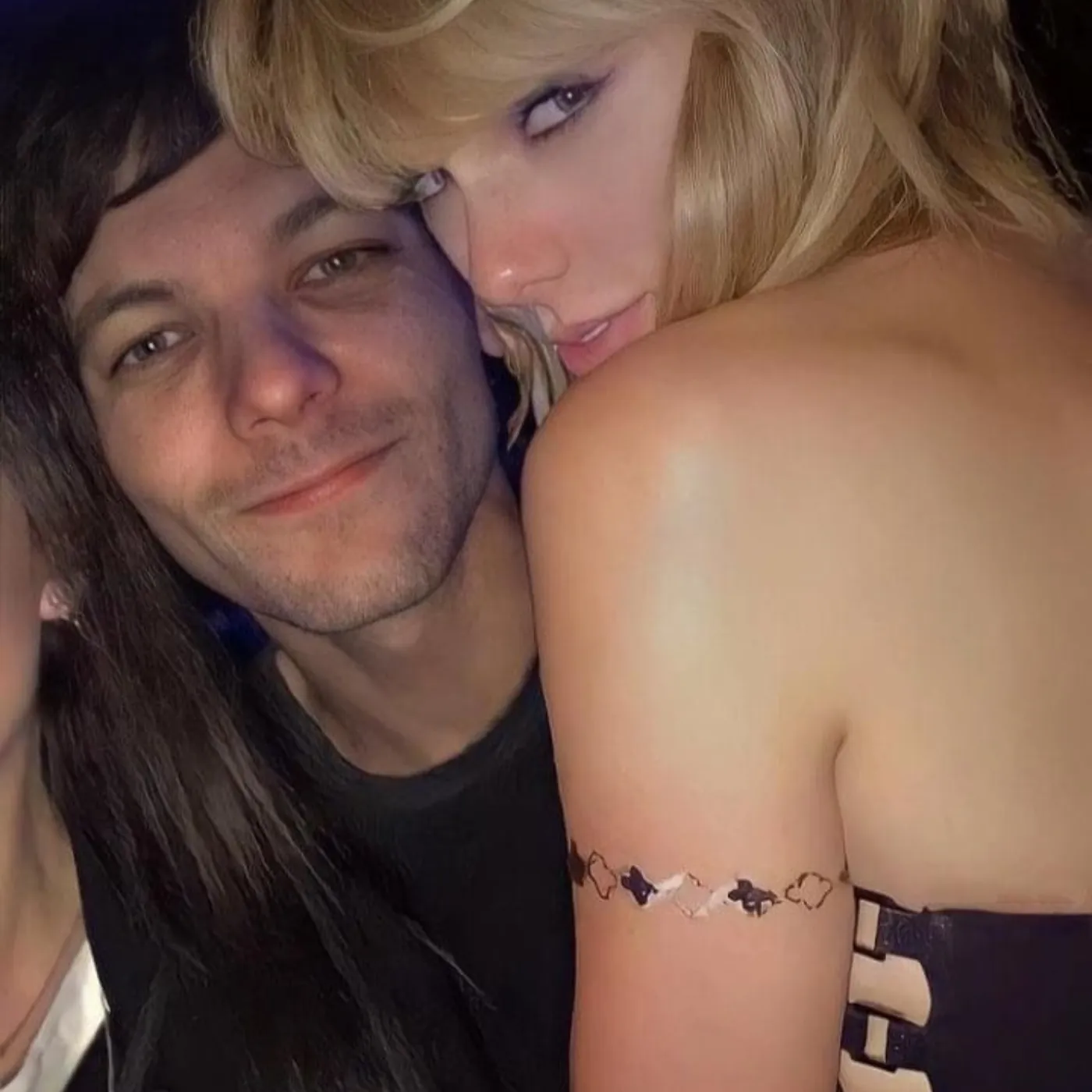 image_68af31b00181f Louis Tomlinson Drops Explosive News: Taylor Swift & Travis Kelce Officially Engaged