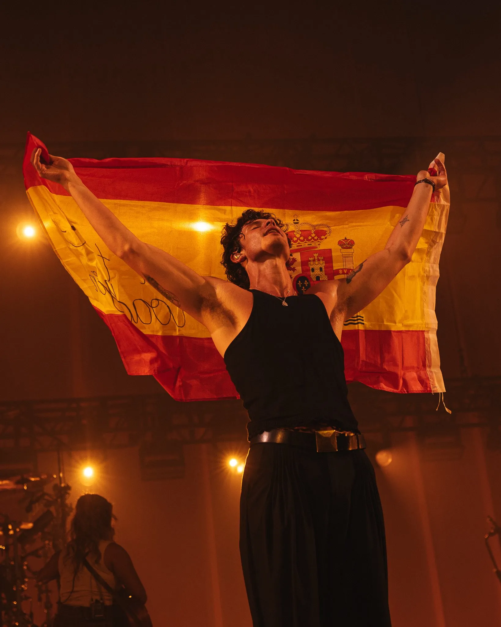 image_68afaf40440a5 Shawn Mendes Stuns Fans in Madrid — Calls It the Loudest Crowd of His Entire Tour