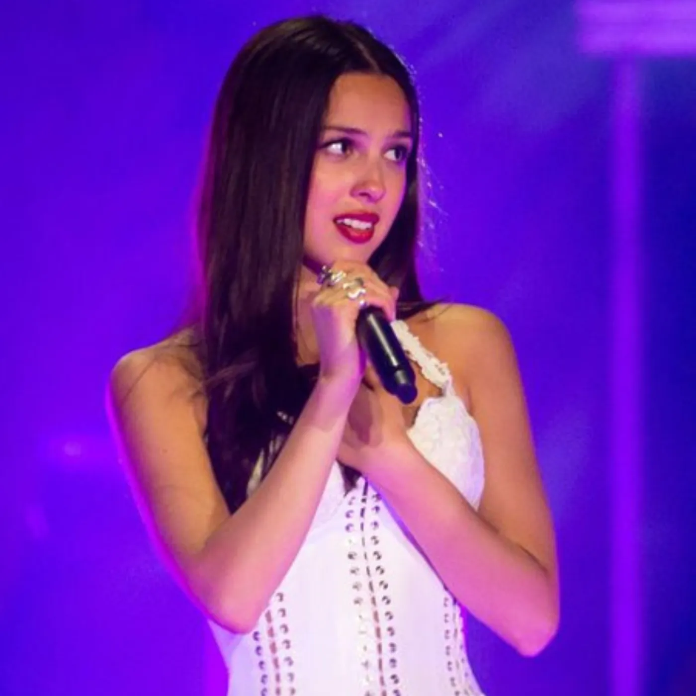 Olivia Rodrigo DROPS a Bombshell With Hulu’s Lilith Fair Doc – Fans Can’t Breathe!