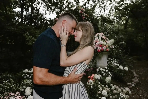 image_68afd34d54235 Travis Kelce unexpectedly collaborates with Sydney Sweeney on new campaign after making waves online with his proposal to Taylor Swift