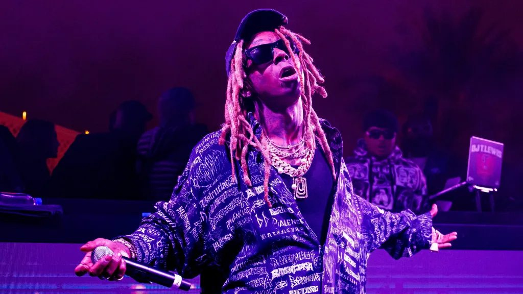 ‘Labor Day Weekend’, Lil Wayne and What surprises will appear?