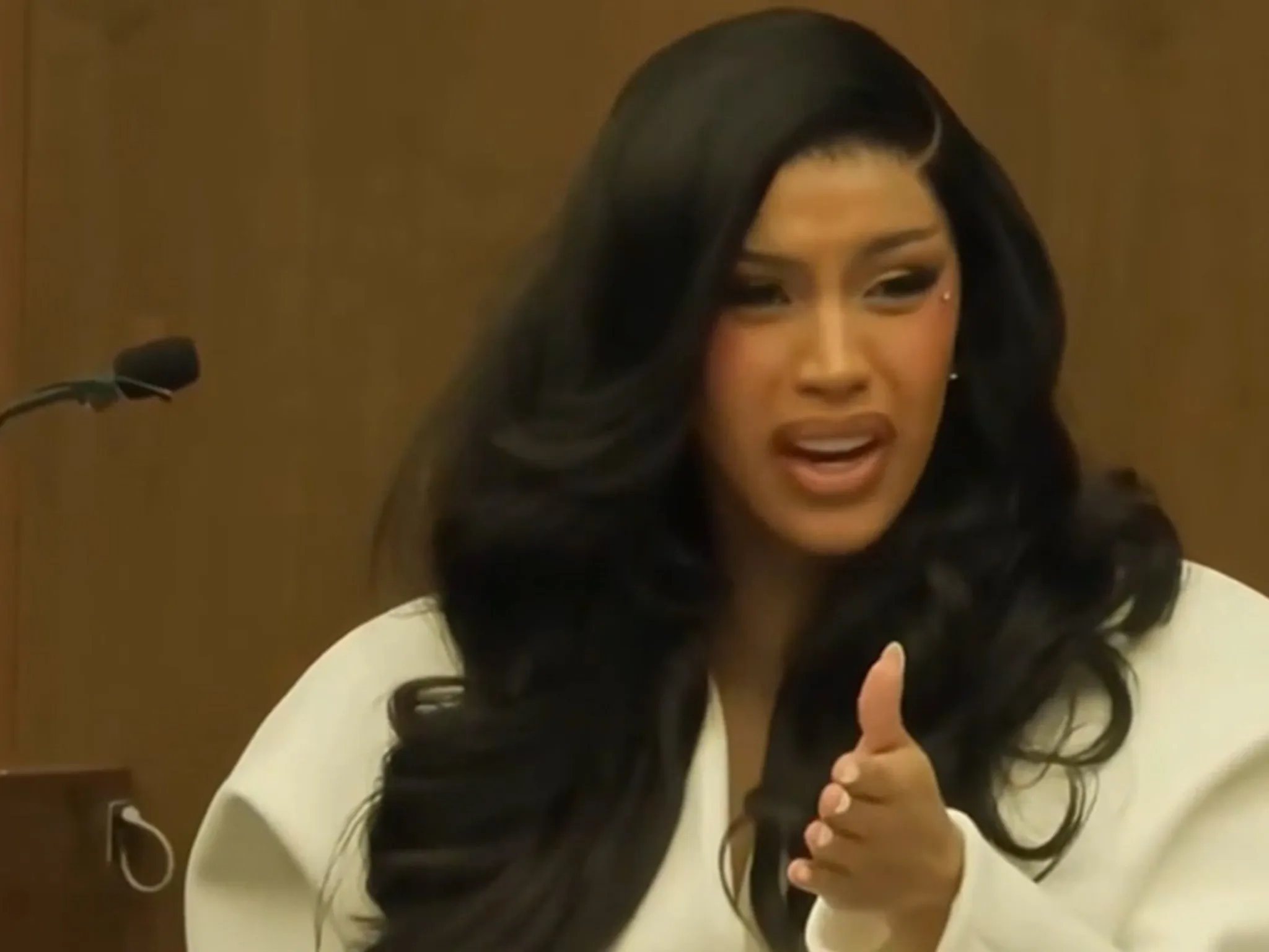 image_68affb3be70e7 Cardi B Fires Back: Ex-Security Guard’s Beverly Hills Lawsuit Branded a Shameless Cash Grab