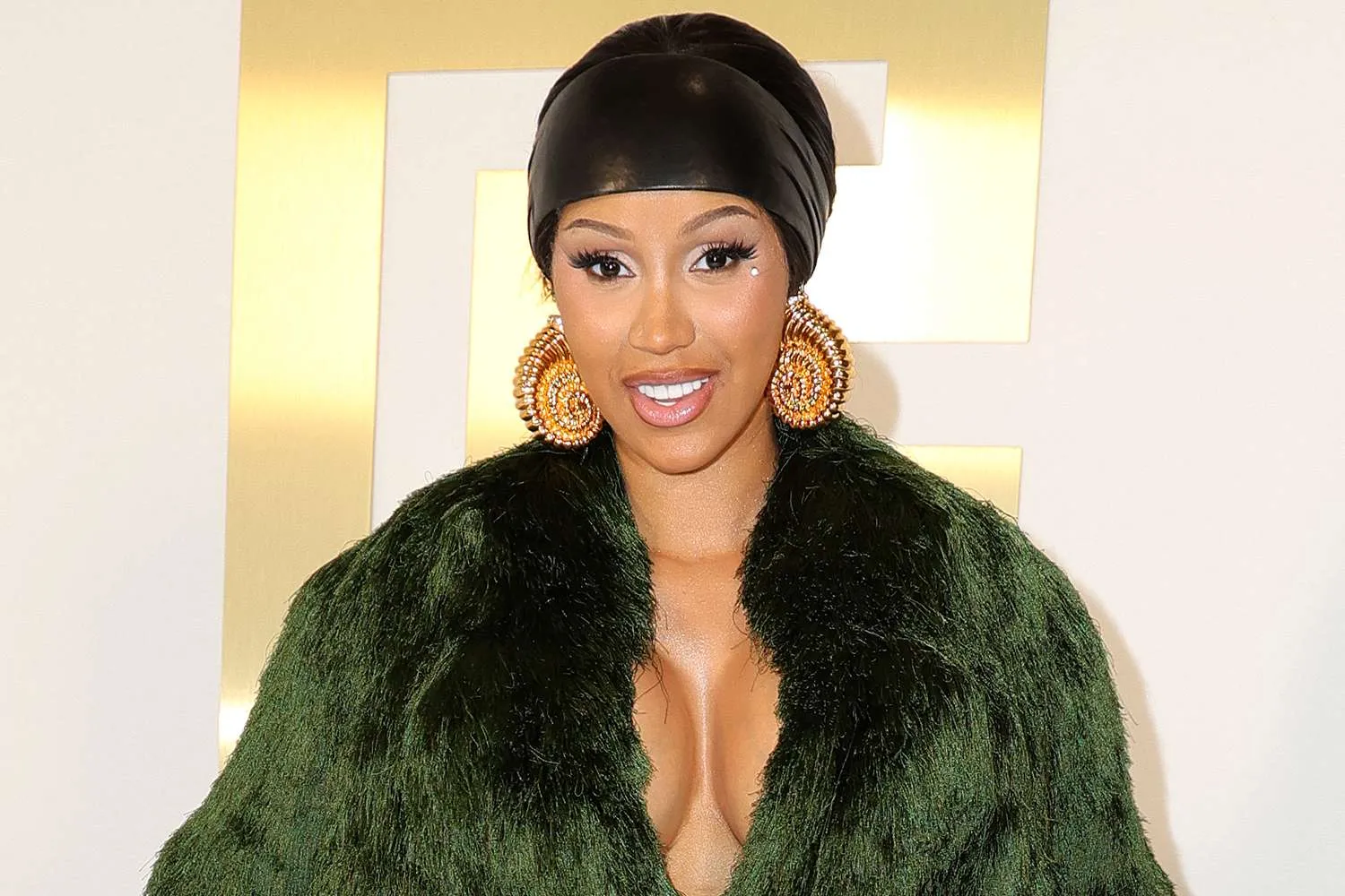 image_68afffd0519ad Receptionist Spills Shocking Secrets: Inside the Break-Up Between Cardi B and Her Ex-Security Guard