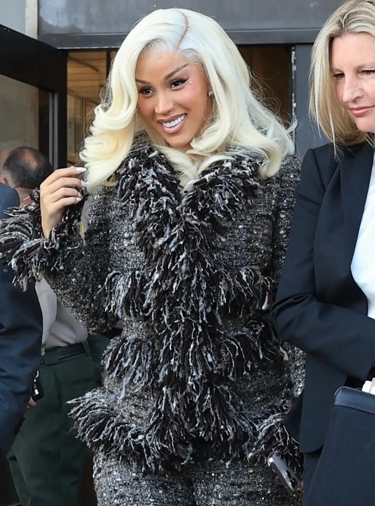 Receptionist Spills Shocking Secrets: Inside the Break-Up Between Cardi B and Her Ex-Security Guard