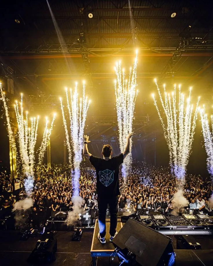 image_68b0172c84eca From a 15-Year-Old Laptop Kid to the World’s No. 1 DJ – The Journey That Made the Entire Music Industry Bow to Martin Garrix