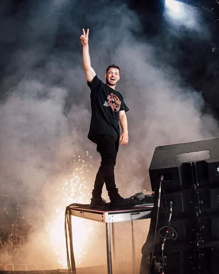 image_68b0172ccfe21 From a 15-Year-Old Laptop Kid to the World’s No. 1 DJ – The Journey That Made the Entire Music Industry Bow to Martin Garrix